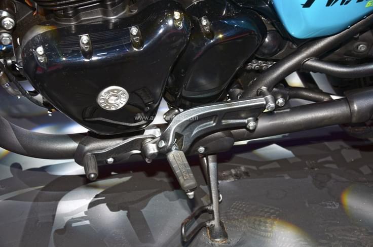 Bits like the footpeg bracket are extremely well-finished. Bits like the footpeg bracket are extremely well-finished.